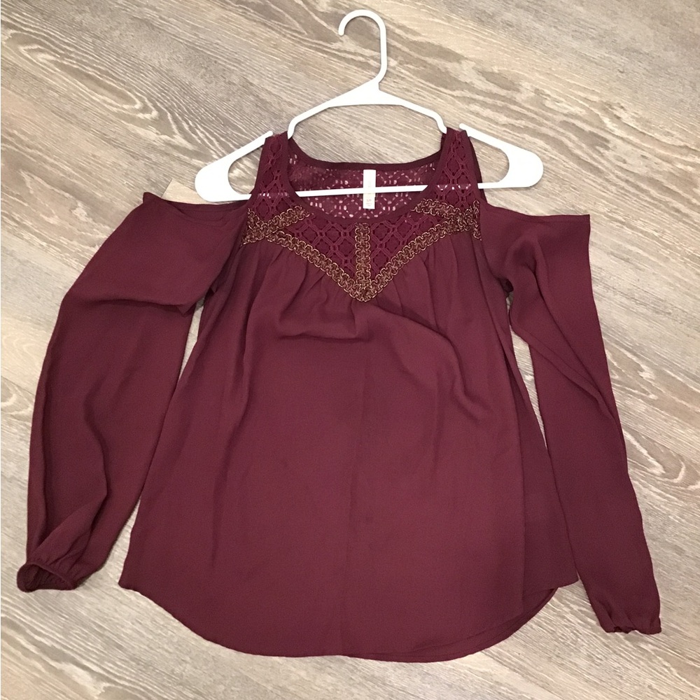 Elegant Burgundy Cold Shoulder Top